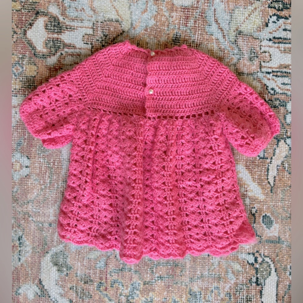 🌿 👼Vintage Handmade Knitted Baby Dresses - Picture 13 of 15